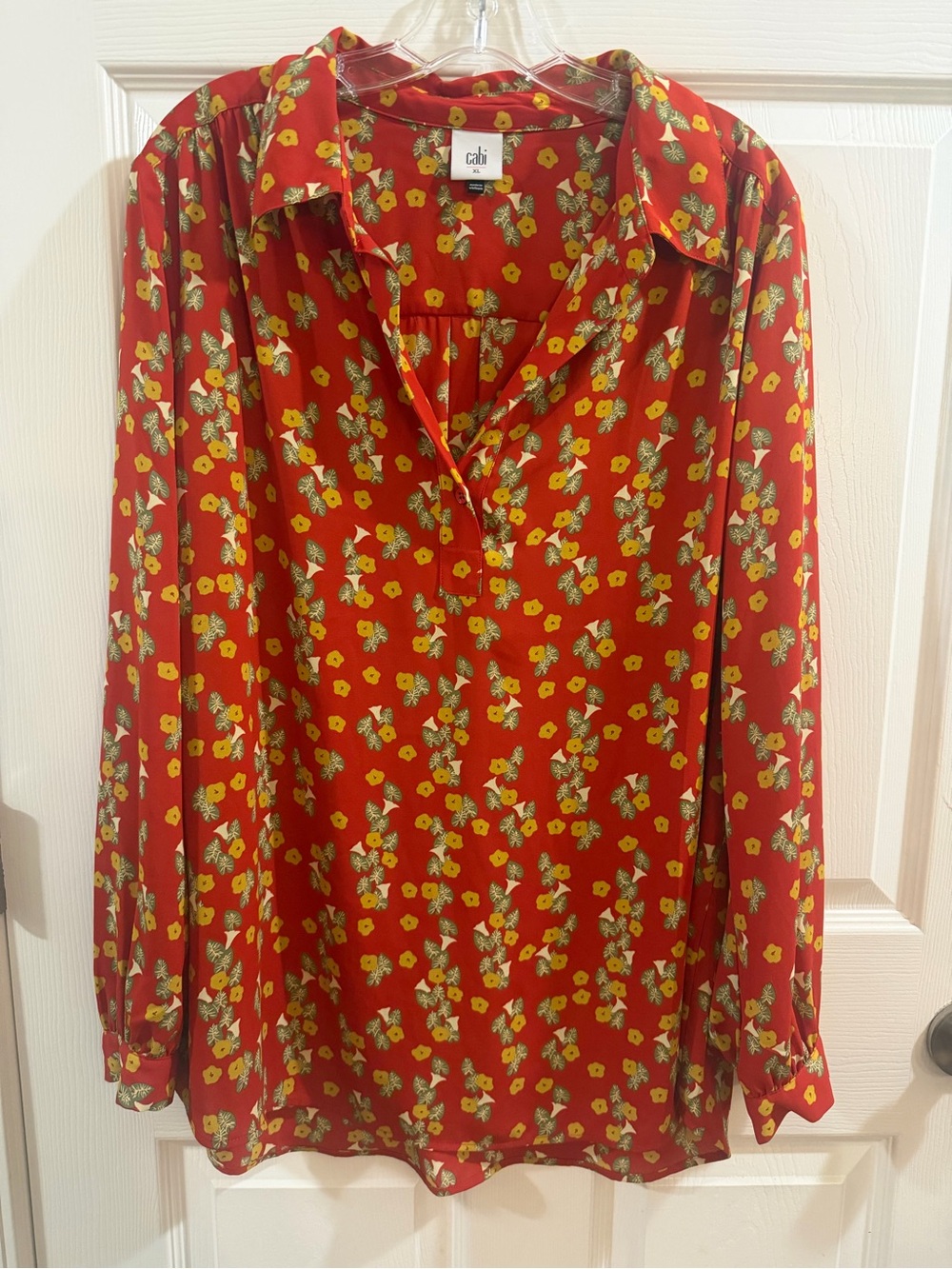 Cabi XL Red Floral Long Sleeve Blouse